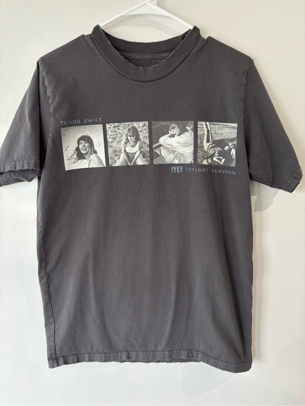 Taylor Swift 1989 Tour distressed Graphic Tee - Charcoal Gray